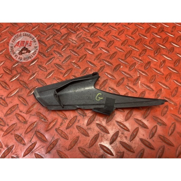 Cache plastique avant gauche sur tete de fourche 