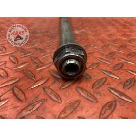 Axe de roue arriere 