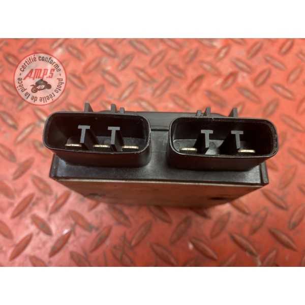 Regulateur de tension 