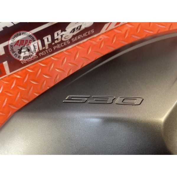 Barre panneau lateral droit 