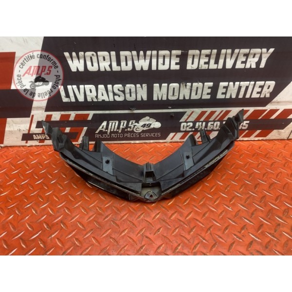 Cache plastique entrée d'air avant 