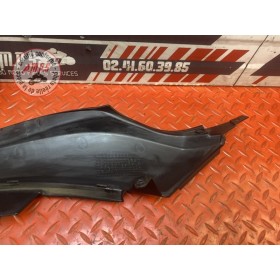 Cache plastique lateral droit 