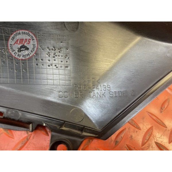 Cache plastique lateral droit 