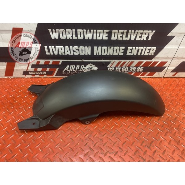 Garde boue avant inferieur 