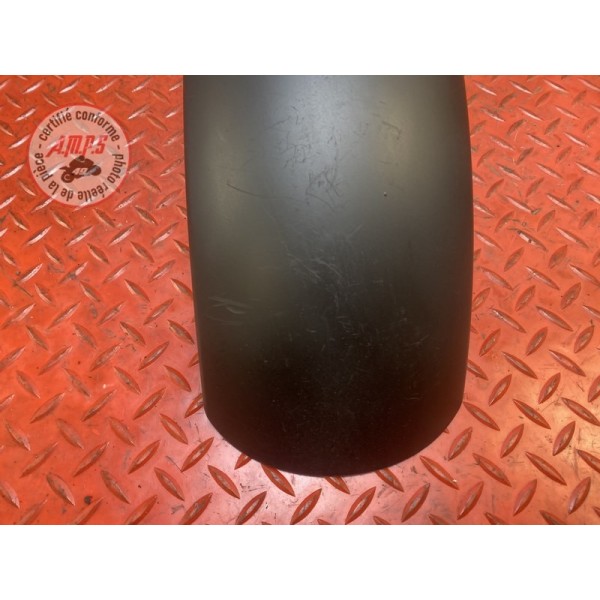 Garde boue avant inferieur 