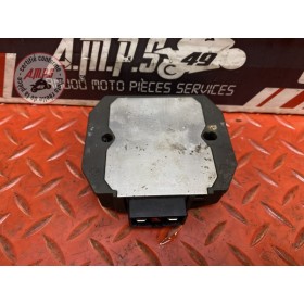 Regulateur de tension 