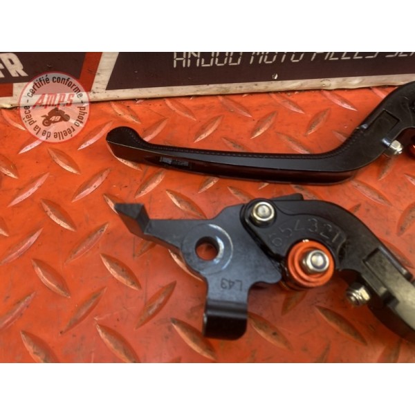 Paire de levier adaptable 