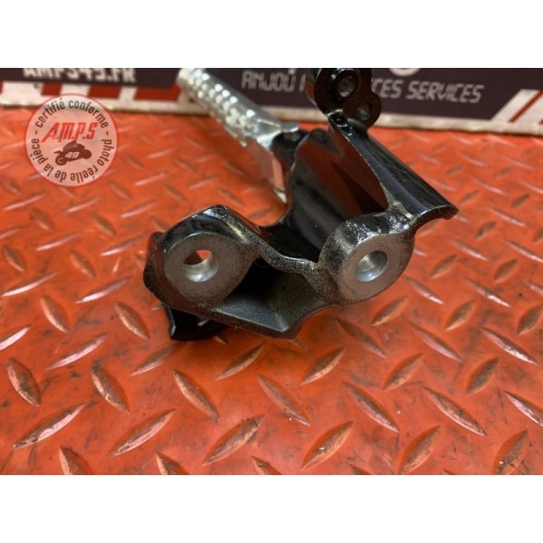 Platine repose pied passager gauche 