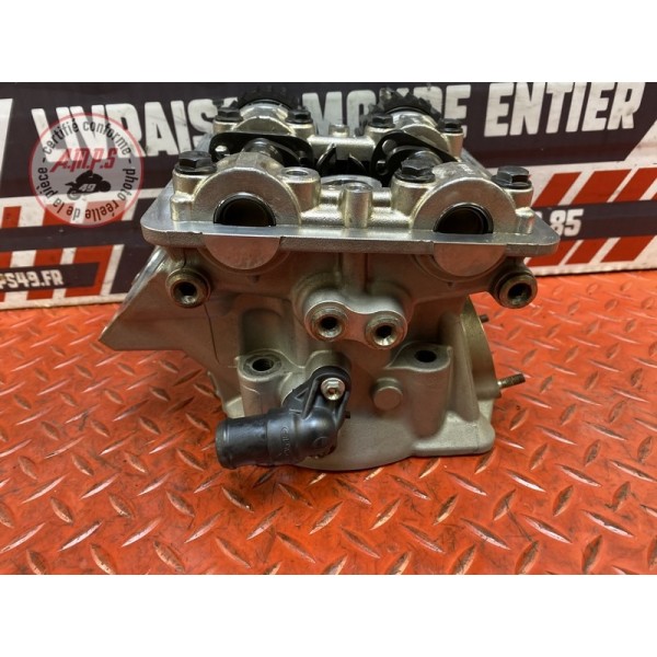 Culasse avec arbre a came arriere 