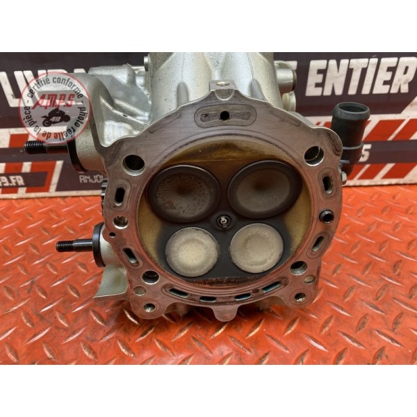 Culasse avec arbre a came arriere 