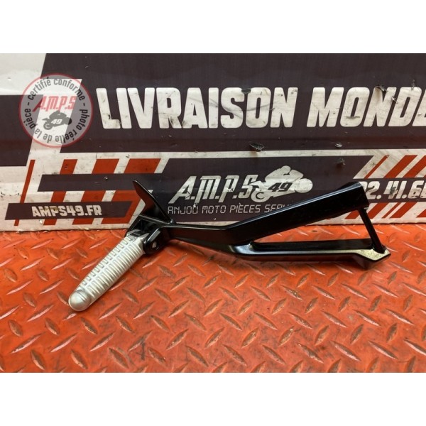 Platine repose pied passager droite 