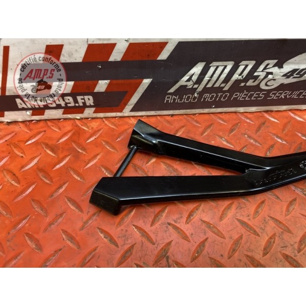 Platine repose pied passager droite 