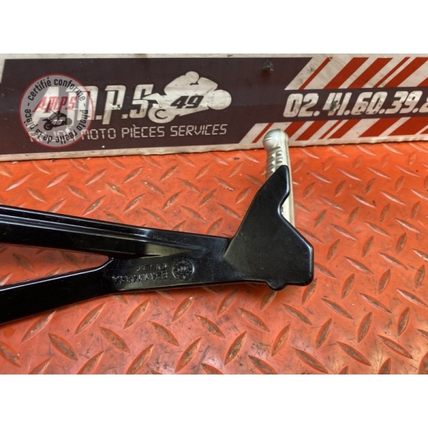 Platine repose pied passager droite 