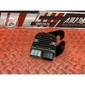 Regulateur de tension 