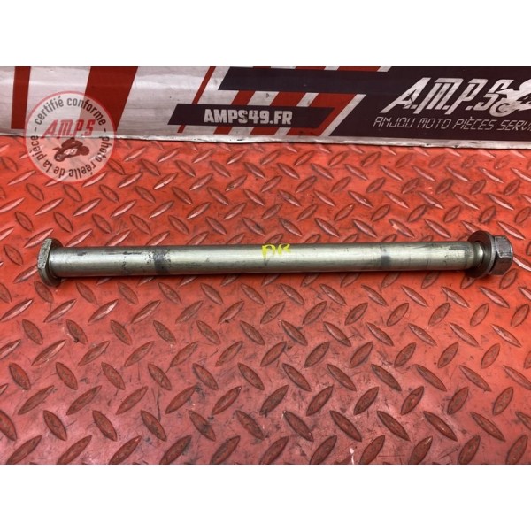 Axe de roue arriere 