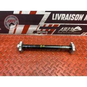 Axe de roue arriere 