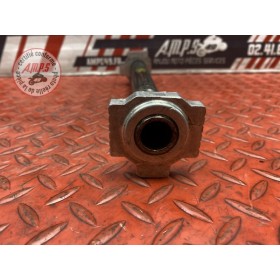 Axe de roue arriere 