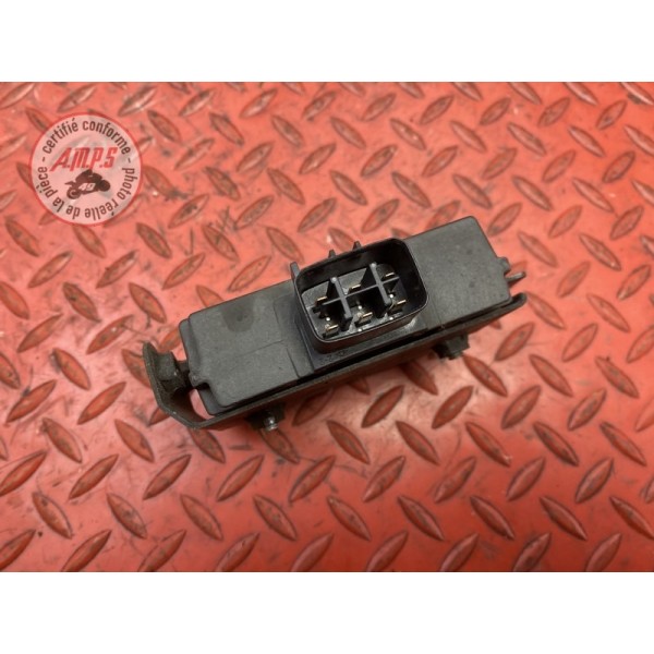 Regulateur de tension 