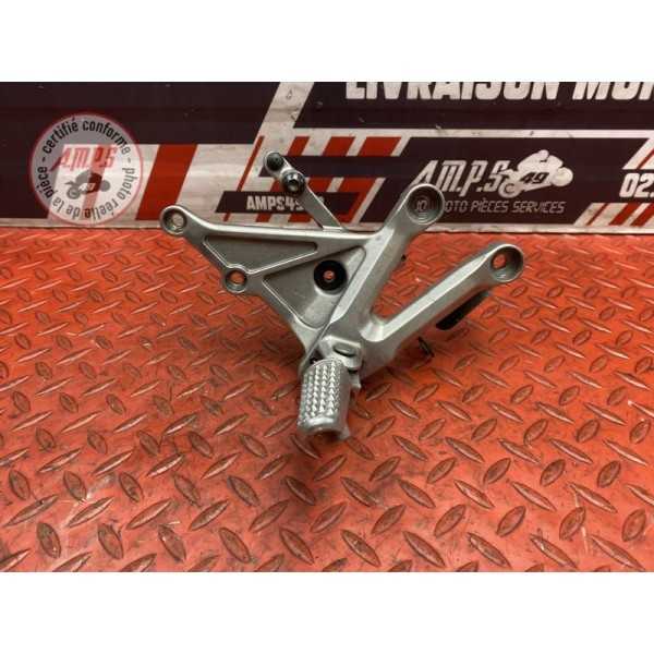 Platine repose pied droite Honda CBR 1000 RR Fireblade 2006 à 2007 