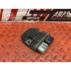 Regulateur de tension 