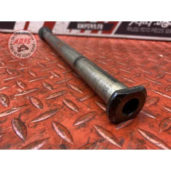 Axe de roue arriere 