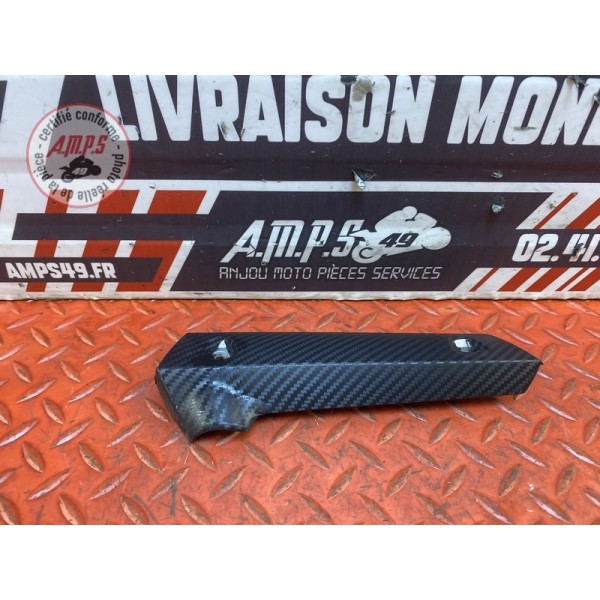 Ecope de radiateur droit 