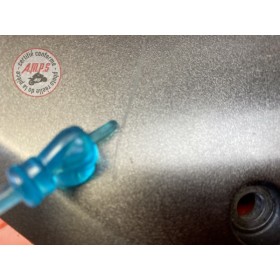 Cache plastique sous selle droit 