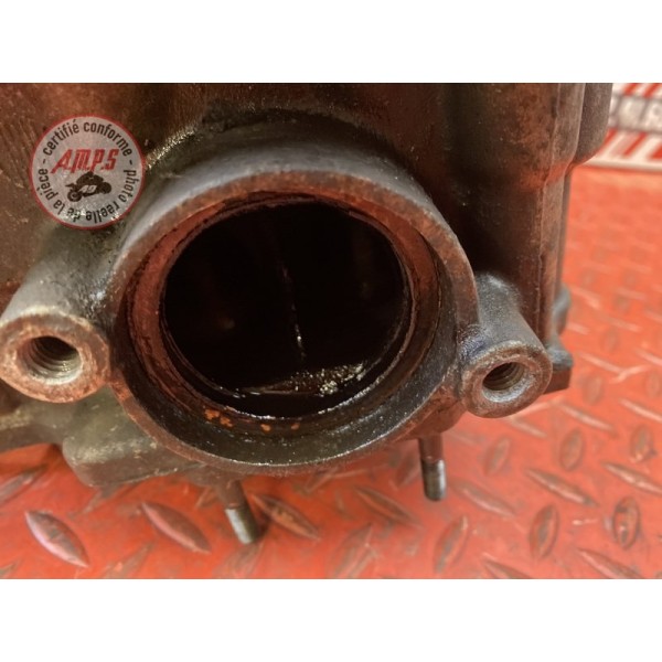 Culasse avec arbre a came avant 