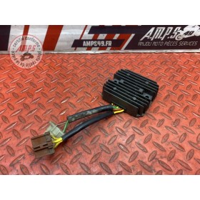 Regulateur de tension 