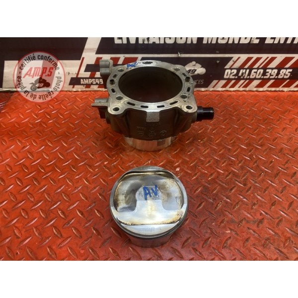 Cylindre piston avant 