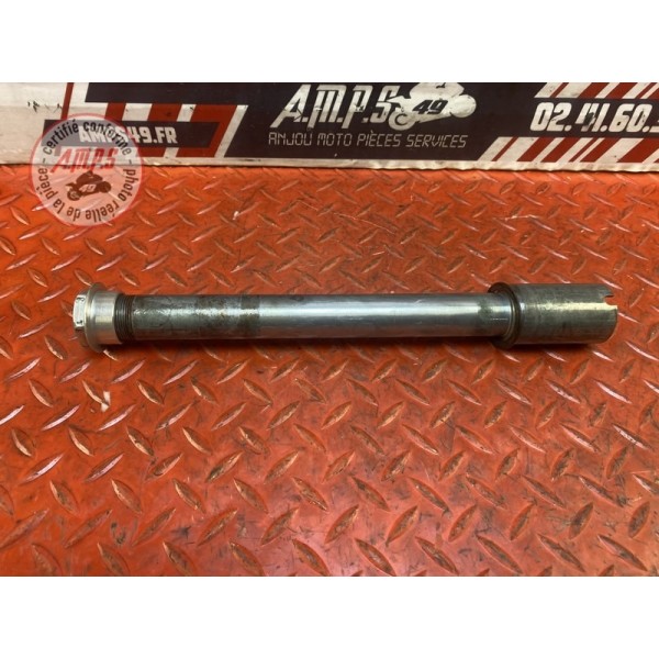 Axe de roue avant 