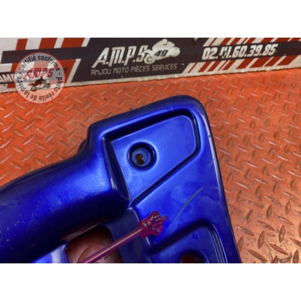 Ecope de radiateur droit 