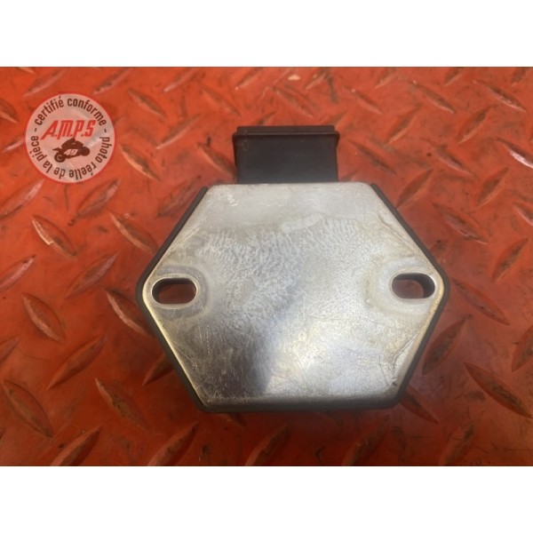 Regulateur de tension 