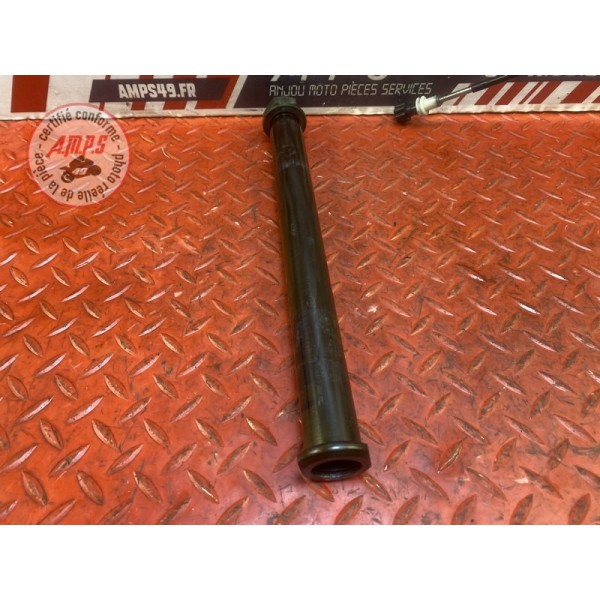 Axe de roue arriere 