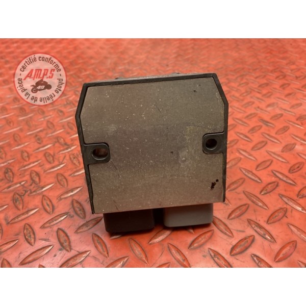 Regulateur de tension 