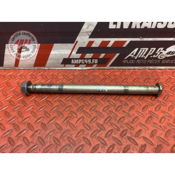 Axe de roue arriere 