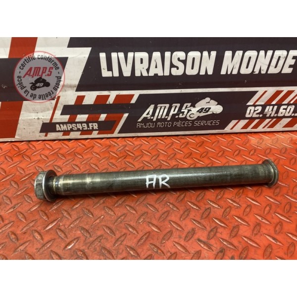Axe de roue arriere 