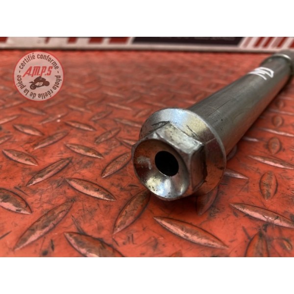 Axe de roue avant 
