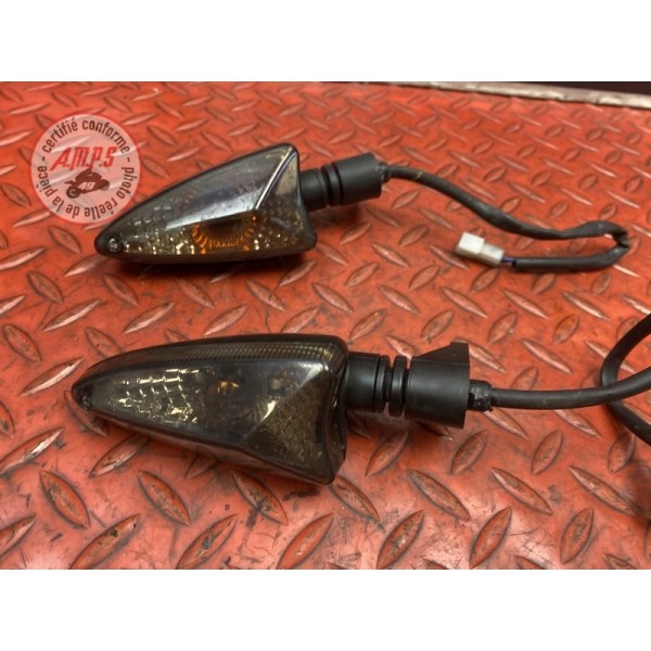 Clignotant avant droit 