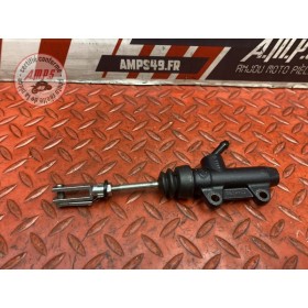 Maitre cylindre de frein arriere 