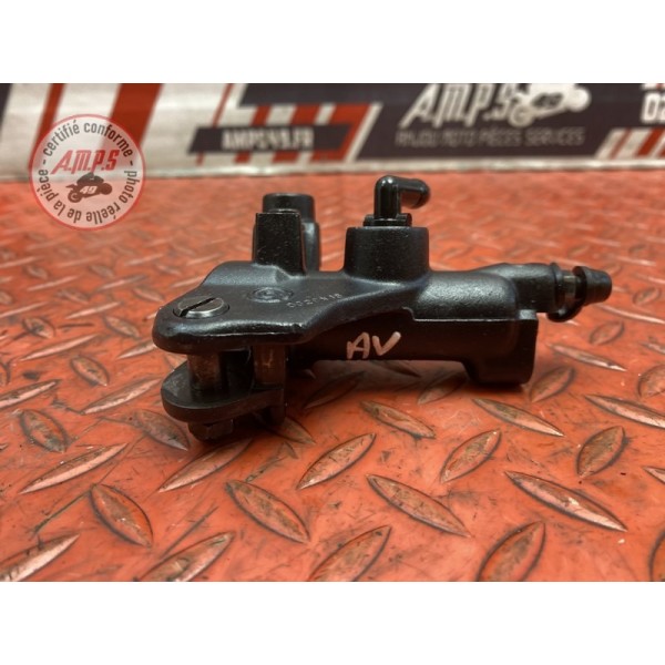 Maitre cylindre de frein avant 