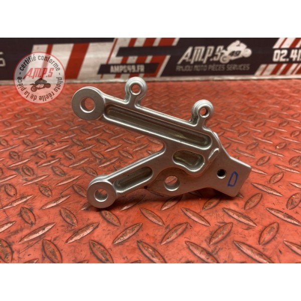 Platine repose pied droite 