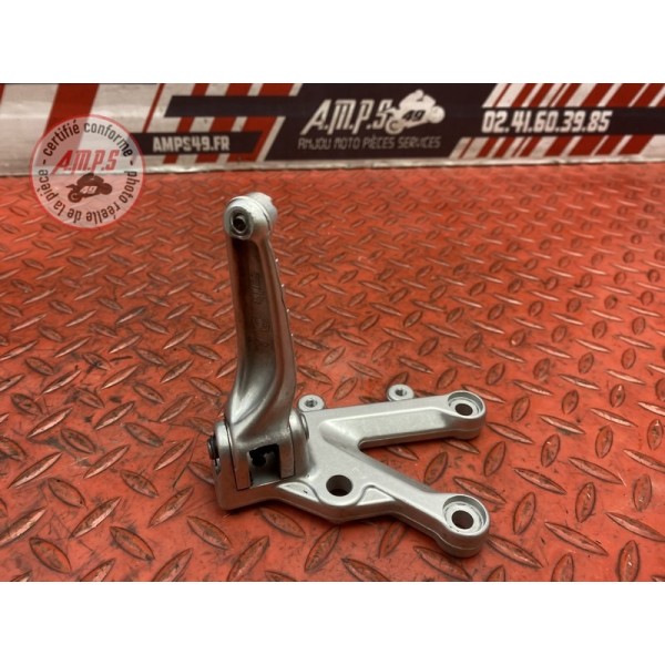 Platine repose pied droite 