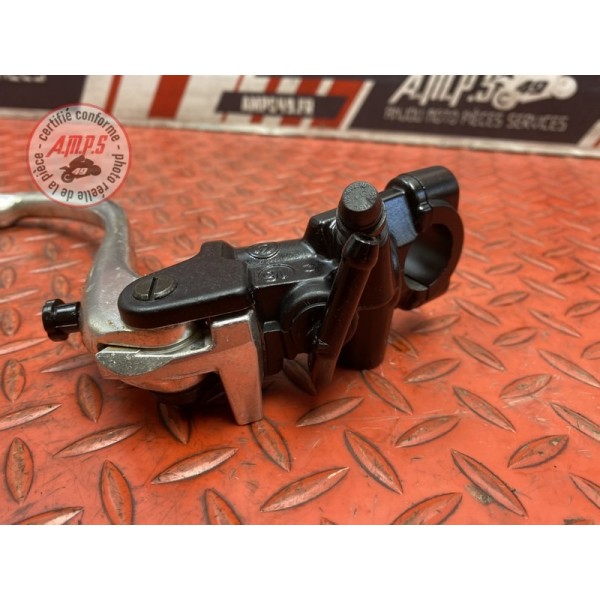 Maitre cylindre de frein avant 