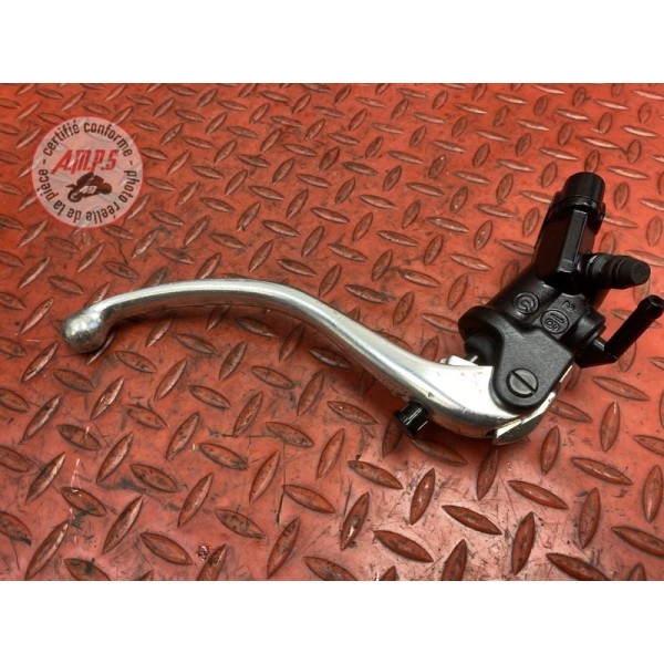 Maitre cylindre de frein avant 