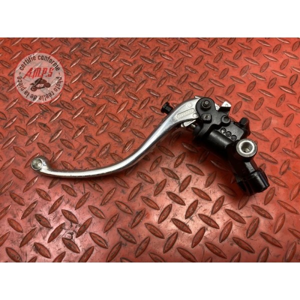 Maitre cylindre de frein avant 