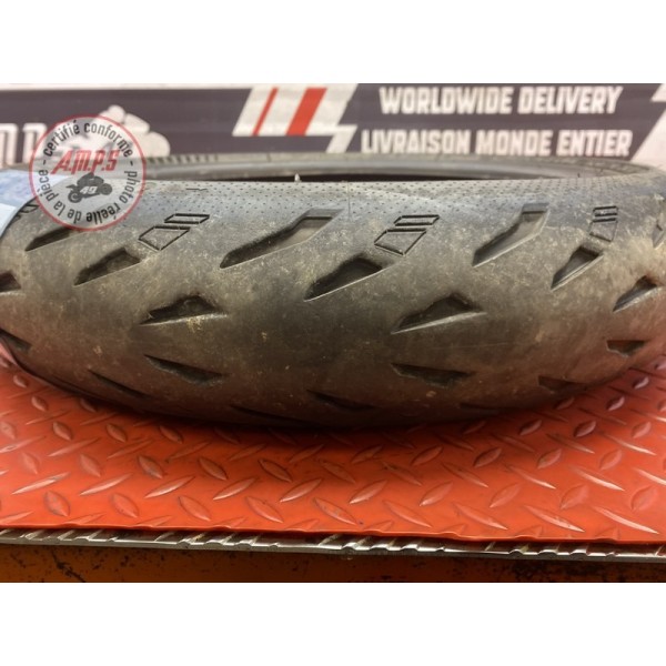 Pneu Michelin Power 5 120 70ZR17 DOT 2221 15% 