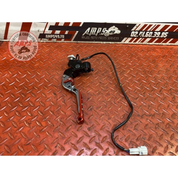 Cocotte d'embrayage avec levier 