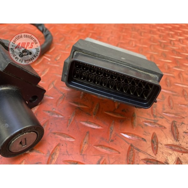 Kit neiman avec compteur + trappe et verrou Honda CB 600 F Hornet 2005 à 2006 