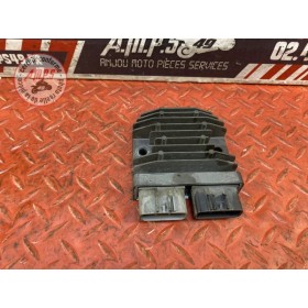 Regulateur de tension 